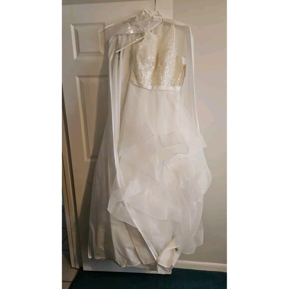 Davids Bridal Wedding Brand New Never Worn Dress Size 4 Stock No Customizations - Picture 4 of 5